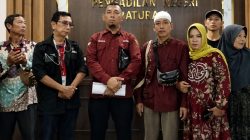 Panen Sawit di Lahan yang Diklaim Milik Sendiri, Warga OKU Tetap Berstatus Tersangka; PN Baturaja Tolak Praperadilan