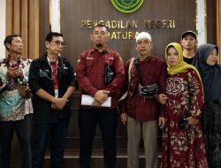 Panen Sawit di Lahan yang Diklaim Milik Sendiri, Warga OKU Tetap Berstatus Tersangka; PN Baturaja Tolak Praperadilan